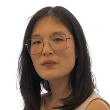 Portrait de Claire SUN, médiatrice